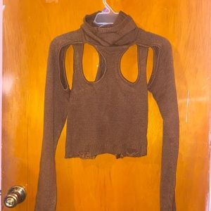 Darker Wavs Atmosphere Brown Knit Crop Sweater